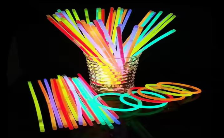Why Bulk Glow Sticks Are a Smart Choice for Businesses and Events
