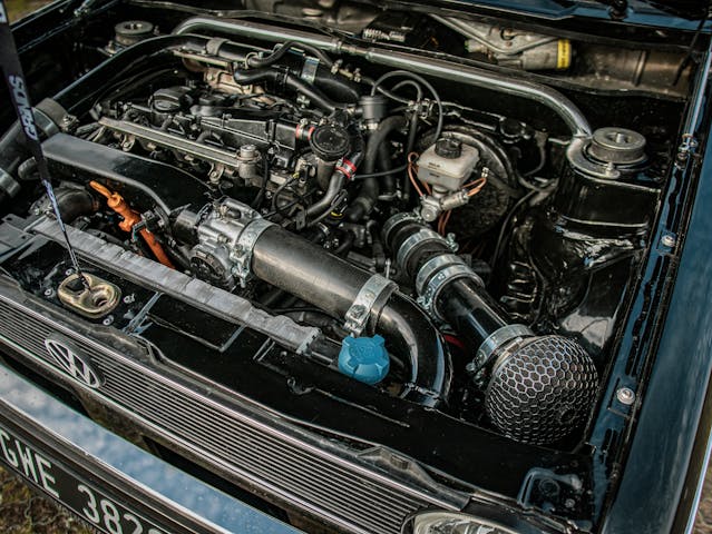 what do alternators do in a car